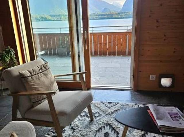 Traumhafte 3.5 Zimmer Wohnung mit Seeblick in Oberhofen am Thunersee