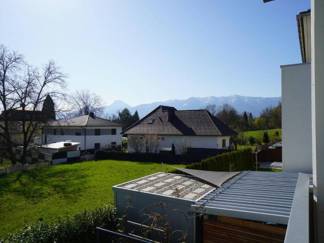 Traumhafte 3 Zimmer Wohnung mit Panoramablick auf die Karawanken