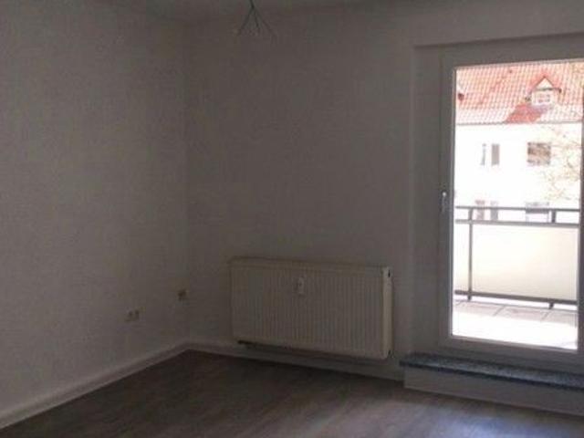 Traumhafte 3 Zimmerwohnung mit Balkon und Garten!