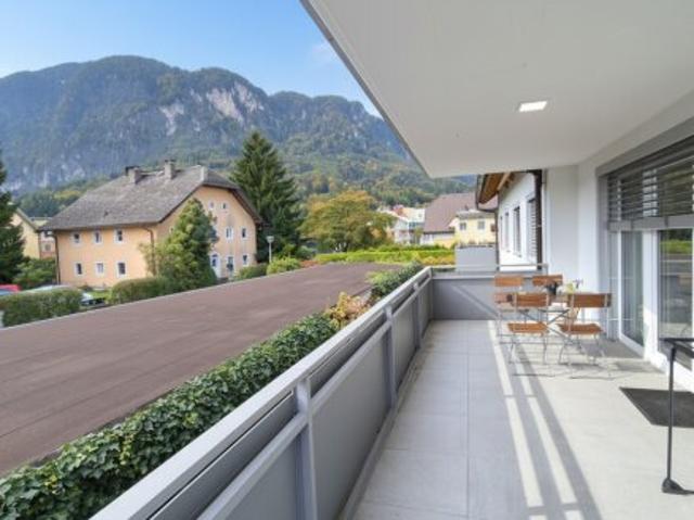 Traumhafte 4 Zimmer Wohnung mit Balkon & 2 Stellplätzen in Grödig!