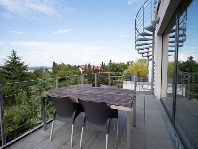 Traumhafte 4 Zimmer Wohnung mit Seeblick in Berlingen | dreamo. Ch