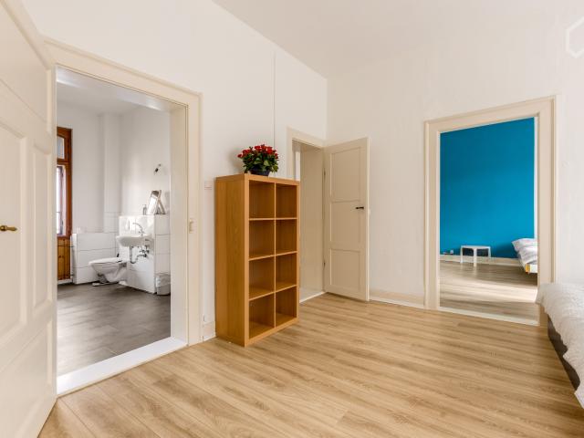 Traumhaftes Altbau Apartment komplett neu renoviert