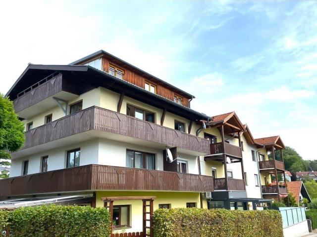 Stilvolle 4 Zimmer Wohnung in RUHELAGE TOP Anlageobjekt in Laakirchen!