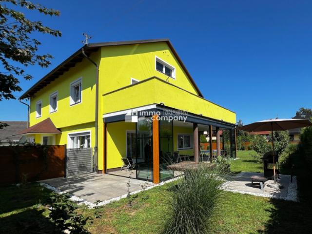 Traumhaftes Ein bis Zweifamilienhaus in Poggersdorf mit großem Garten Modernisiert & Geräumig ca. 244m²
