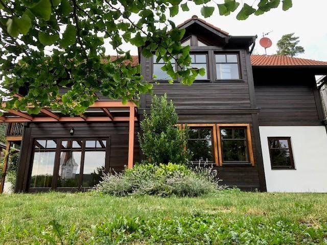 TRAUMHAFTES EINFAMILIENHAUS MIT POOL AM SÜDHANG VON MARIA GUGGING FÜR GARTEN UND NATURLIEBHABER IM NAHBEREICH VON WIEN