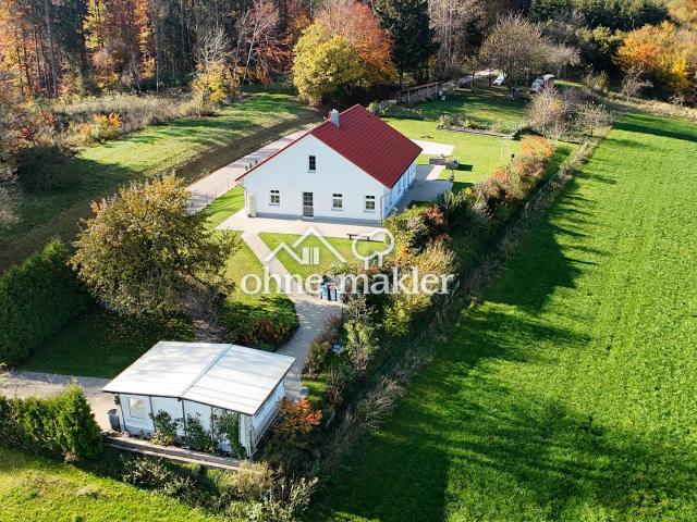 Traumhaftes, neuwertiges Landhaus mit A+ Energielevel in Massivbauweise und Alleinlage am Wald