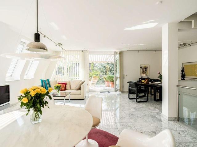 Traumhaftes Penthouse in einmaliger Lage mit Blick a.d. Taunus