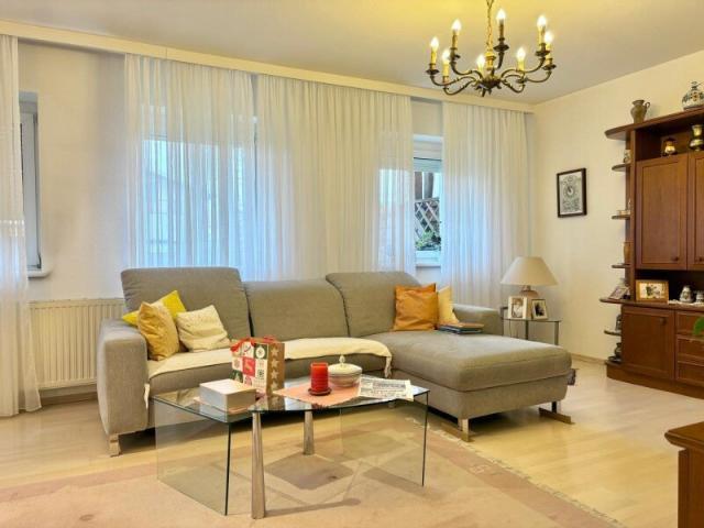 Traumhaftes Reihenhaus in zentraler Lage 122m² Wohnfläche, 3 Zimmer, eigener Garten & mehr für nur 295.000€!