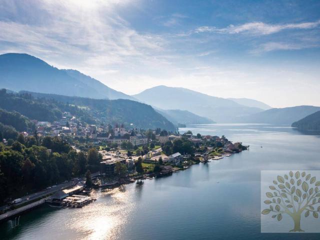 Kleines Holzhaus auf traumhaften Baugrund ober Millstatt zu verkaufen!