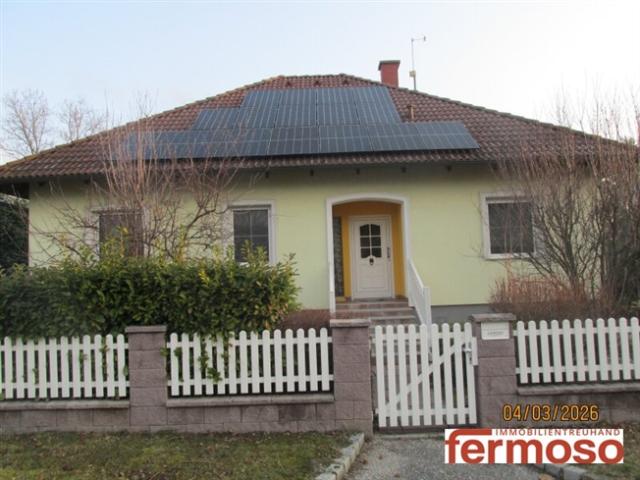 Traumhafter Bungalow vollunterkellert mit Fitness und Kino, perfekt und gepflegt mit wunderbaren Garten