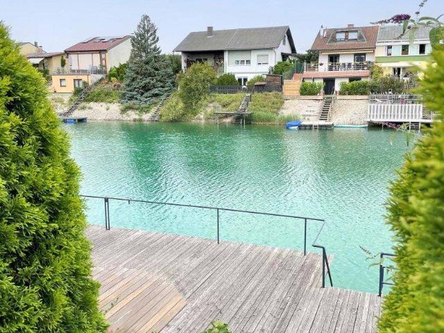 Traumhaus am türkisblauen Badesee Pachtgrund