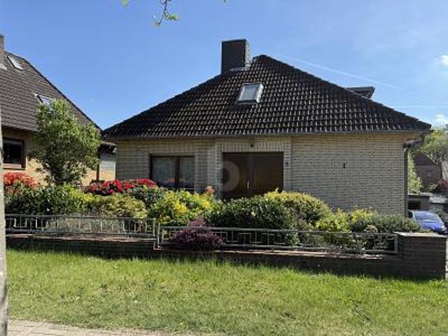 TRAUMHAUS IN RUHIGER LAGE FÜR DIE GANZE FAMILIE