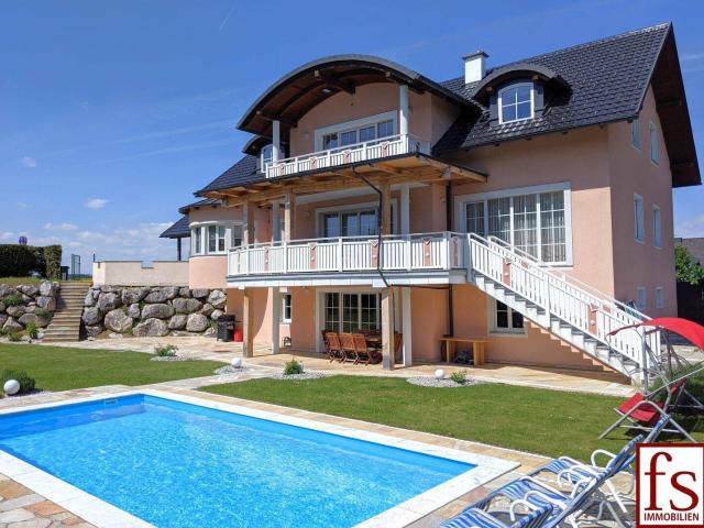 TRAUMHAUS mit schönem Garten und Pool