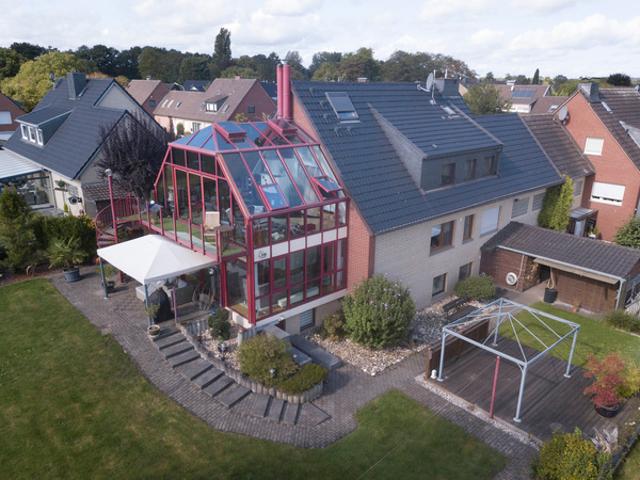 Traumhaus mit unvergleichlichem Panorama und Wintergarten