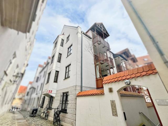 TRAUMLAGE 2 Zimmer Erdgeschosswohnung im Zentrum von Augsburg