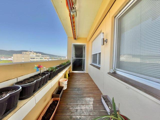 FERNBLICK Großzügige 4 Zimmer ca. 102m² NFL Loggia Einbauküche Tischler Einbauschrank