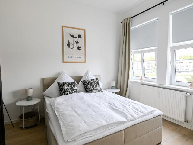 TRAVEBLICK Steuerbord R + Helle 2 Zimmer Altbauwohnung in Lübecks Innenstadt