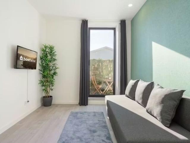Travessa dos Campos, Porto, Braga 4000 153