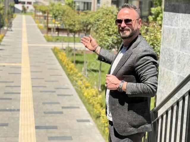 Trabzon Çömlekçi Toki De Satılık 2+1 150 M2 R.daire
