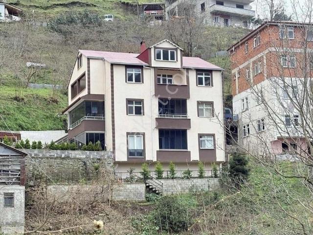 Trabzon Beşikdüzü Şalpazarı Nda Satılık Müstakil Bina Ve Bahçedi