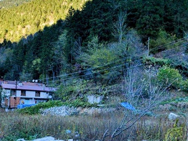 TRABZON UZUNGÖL YENİMAHALLE ANAYOLA 30mt MESAFEDE 464m2 ARSA