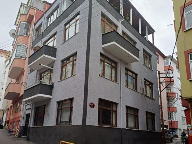 TRABZON YENİCUMA MAH SATILIK 3 KATLI BİNA
