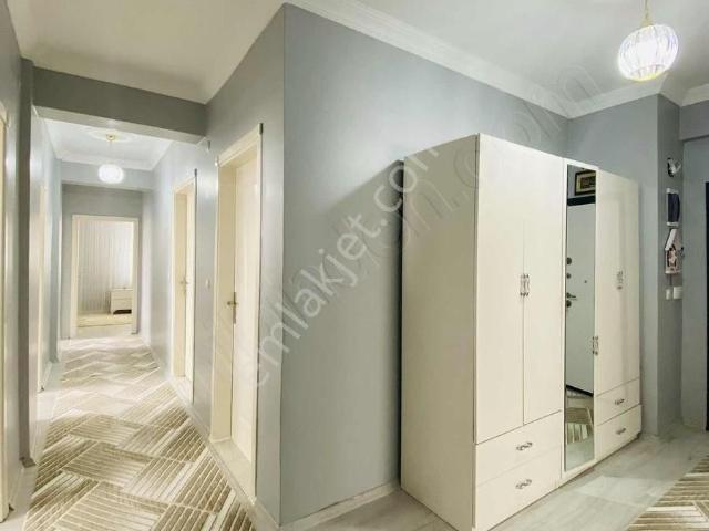 Trabzon Yolunda Satılık 160m2 Daire