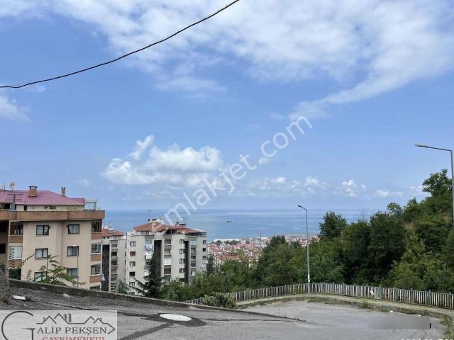 Trabzon 2 Nolu Erdoğdu Kışla Bayrak Evleri 3+1 Site İçerisinde
