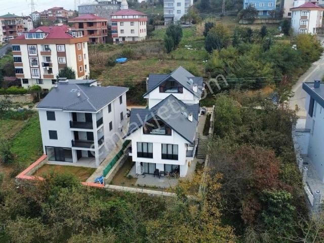 Trabzon'da Satılık İkiz Villa iki Adet Villa
