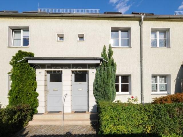 Trachau denkmalgeschütztes Reihenmittelhaus zum Ausbau