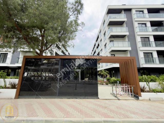 Trademark Sense Bostanlı Site İçi Satılık Sıfır 1+1 Daire