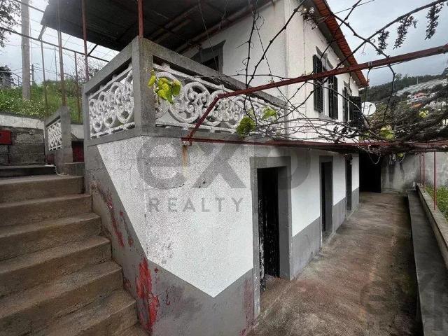 ?✨ Tradicional Moradia Madeirense com Vista Mar em Quinta Gr. 140m² Quinta Grande