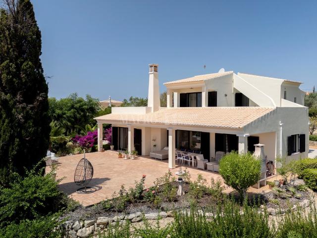 Traditional Villa 325m² Loulé São Clemente