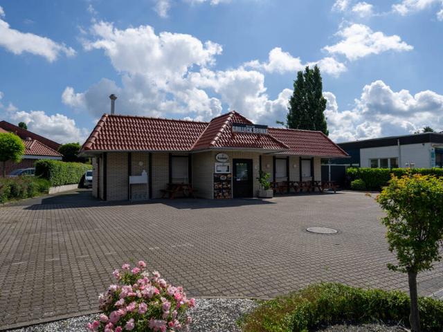 Traditionsreiches Schnell Restaurant, sucht neuen Betreiber Restaurant & 2 Eigentumswohnungen