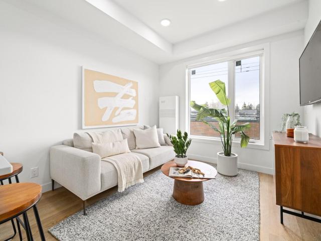 Trail Apartments Unit 201: 2 Bedroom / 1 bath w/ Amenity View! [object Promise] for Rent