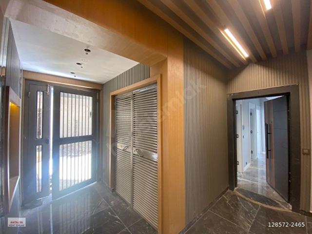 TRAMVAY CADDE HEMEN YANI 2+1 AYRI MUTFAK 90m2 İSKANLI SIFIR LÜKS