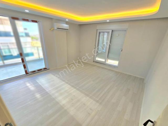 Tramvay Dibi Arakat Sıfır İskanlı 2+1 Satılık Daire