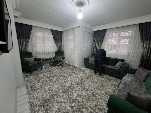 Tramvaya Yakın Yüksek Giriş 3+1 Odalı Hisseli Satılık Daire