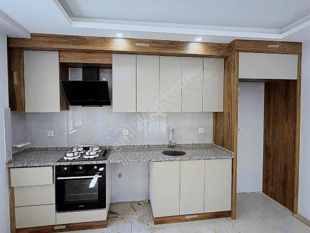 Tramvaya Yürüme Mesafesnde Yerden Isıtmalı 1+1 Daire