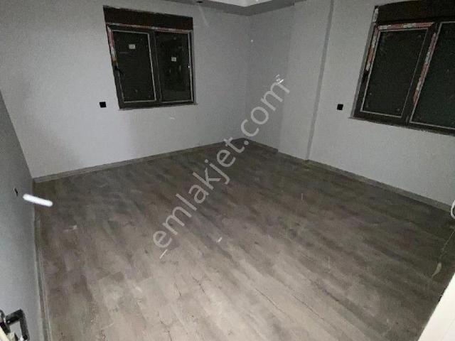 Tramvaya Yürüme Mesafesinde Satılık Daire