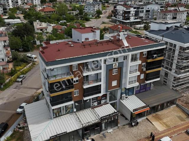 Tramvaya & Hastaneye Yürüme Mesafesinde Ana Cadde Üzeri