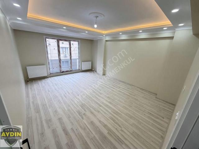 Tramvaya Komşu 3+1 120m2 Ara Kat Ebeveyn Banyolu Sıfır Daireler