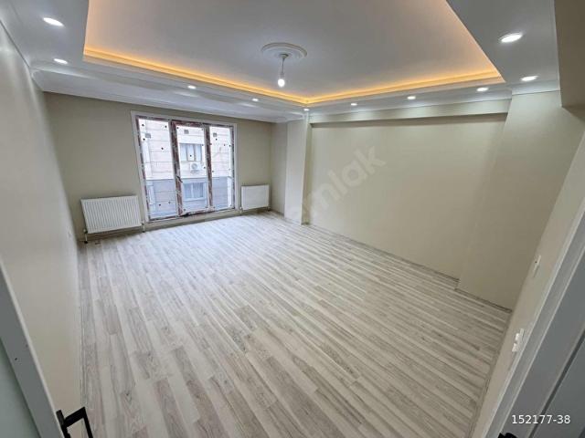 TRAMVAYA KOMŞU 3+1 120M2 ARA KAT EBEVEYN BANYOLU SIFIR DAİRELER