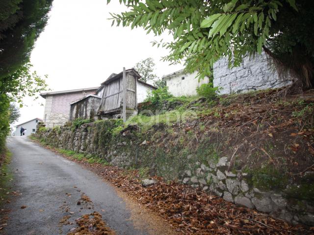Transforme esta casa de pedra em um refúgio único em Vieira do Minho