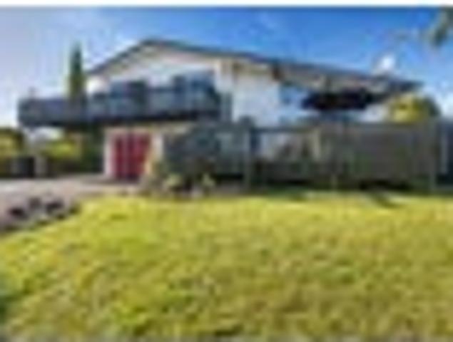 Tranquil family haven with unmatched rural views