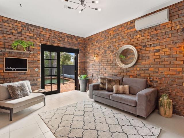 Tranquil Family Retreat Boasting a Beautiful Bush Outlook and Exceptional Entertaining Spaces