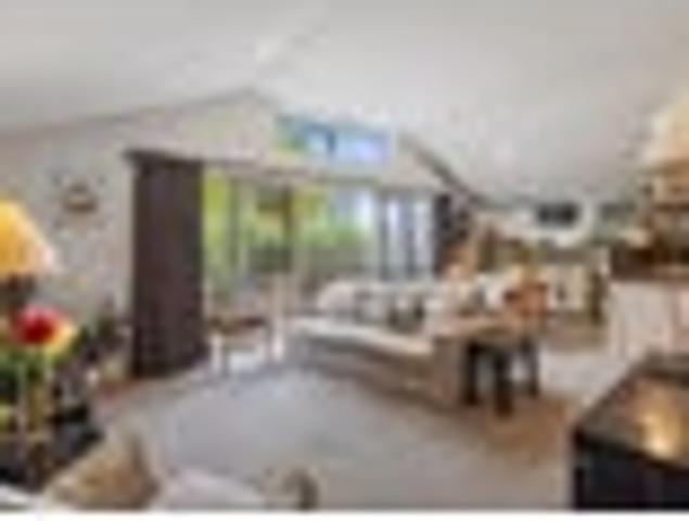 Tranquil Oasis in Sought After Bethlehem