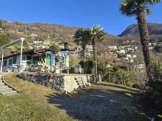 TRANQUILLO E SOLEGGIATO CON MERAVIGLIOSA VISTA