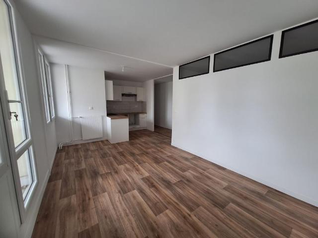 TRAPPES CENTRE – APPARTEMENT T3 RÉNOVÉ AVEC BALCON – PROCHE GARE