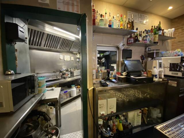 Traspaso Cafetería Bar C2 mixto con salida de humo en Maragall con Terraza